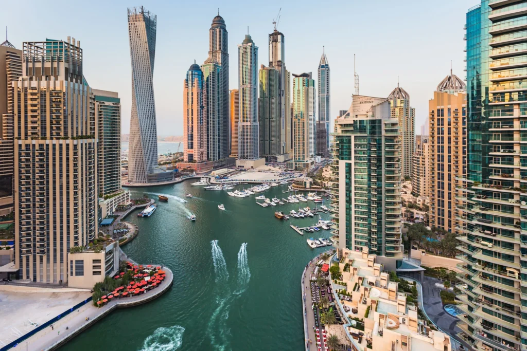 Women founders in Dubai discussing GCC expansion at a BeingShe founder table