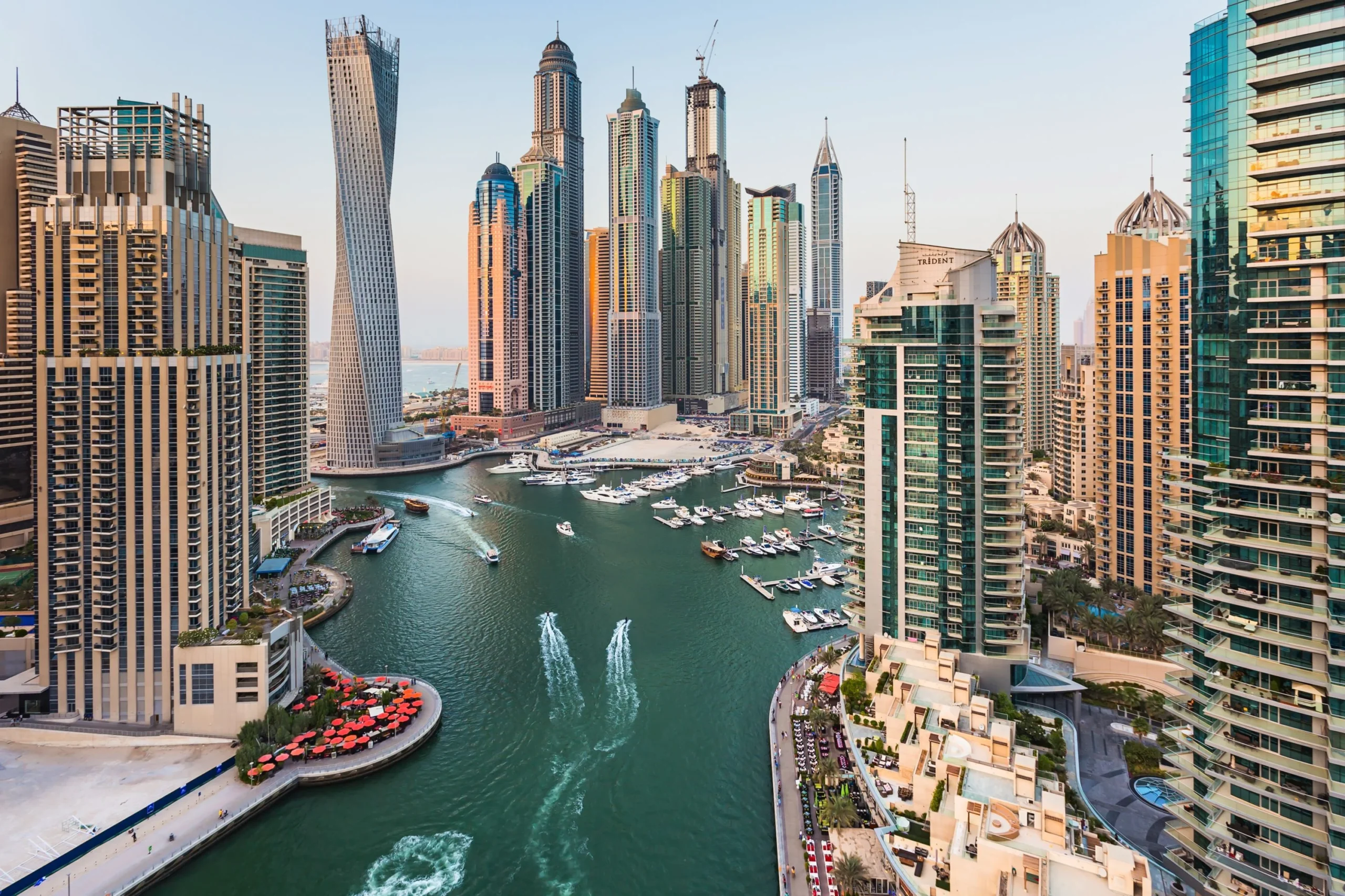 Women founders in Dubai discussing GCC expansion at a BeingShe founder table